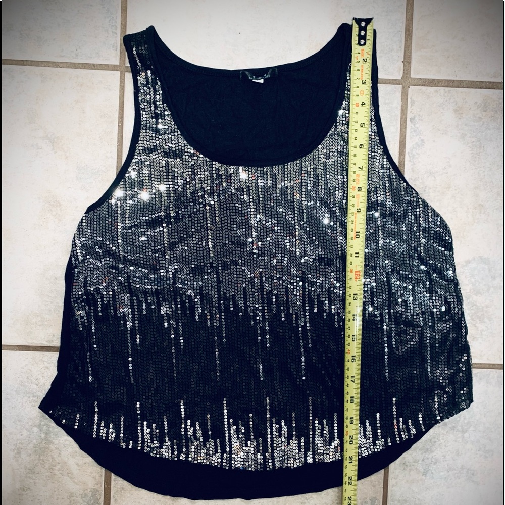 BLING!  Elegant Sequined Evening Wear - Picture 7 of 9